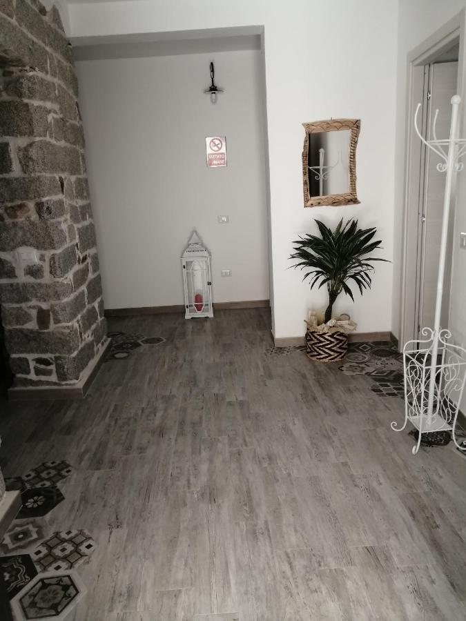 Viche Viche Bed & Breakfast Orgosolo Bagian luar foto
