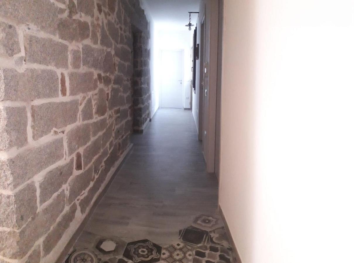 Viche Viche Bed & Breakfast Orgosolo Bagian luar foto