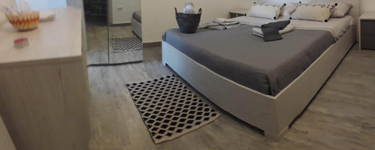 Viche Viche Bed & Breakfast Orgosolo Bagian luar foto