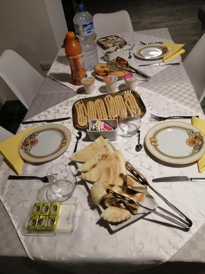 Viche Viche Bed & Breakfast Orgosolo Bagian luar foto