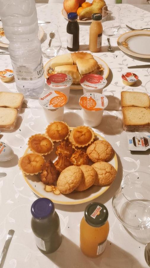 Viche Viche Bed & Breakfast Orgosolo Bagian luar foto